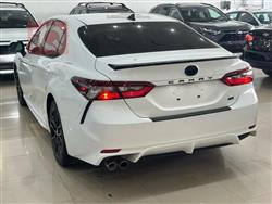 تۆیۆتا کامری